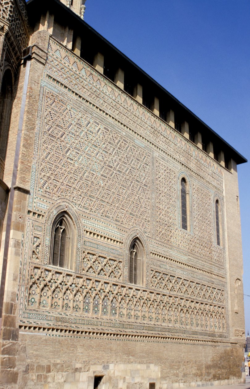 إسبانيا ، سرقسطة. لا سيو ، حائط مدجن. بواسطة المدرسة الاسبانية