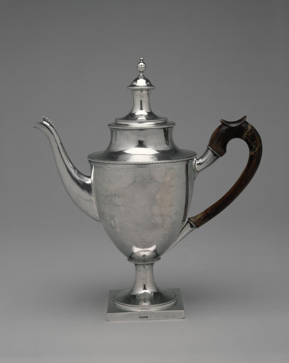 إبريق شاي ، جزء من مجموعة ، 1784-1800 (فضي) بواسطة ستانديش باري