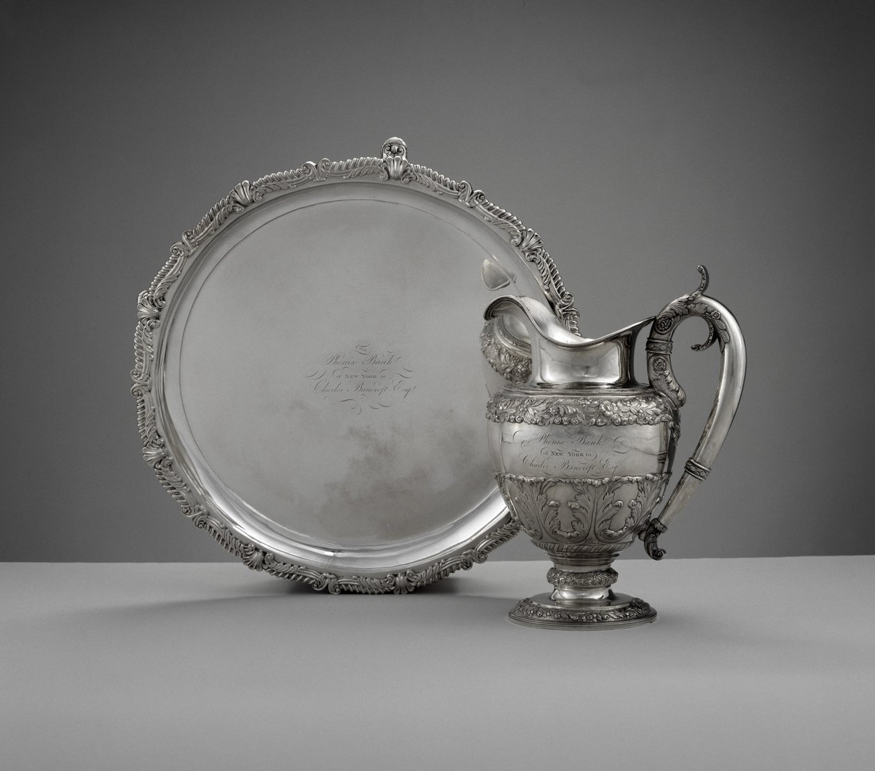 Pitcher and Tray بواسطة ستيفن (Attr.to) ريتشارد