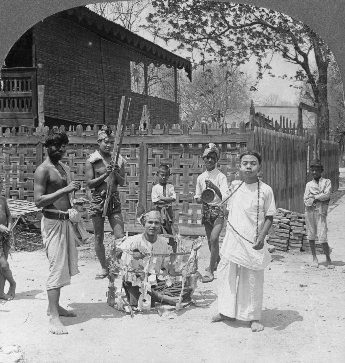مشهد خلال مهرجان بورما 1908 بواسطة شركة السفر ستيريو