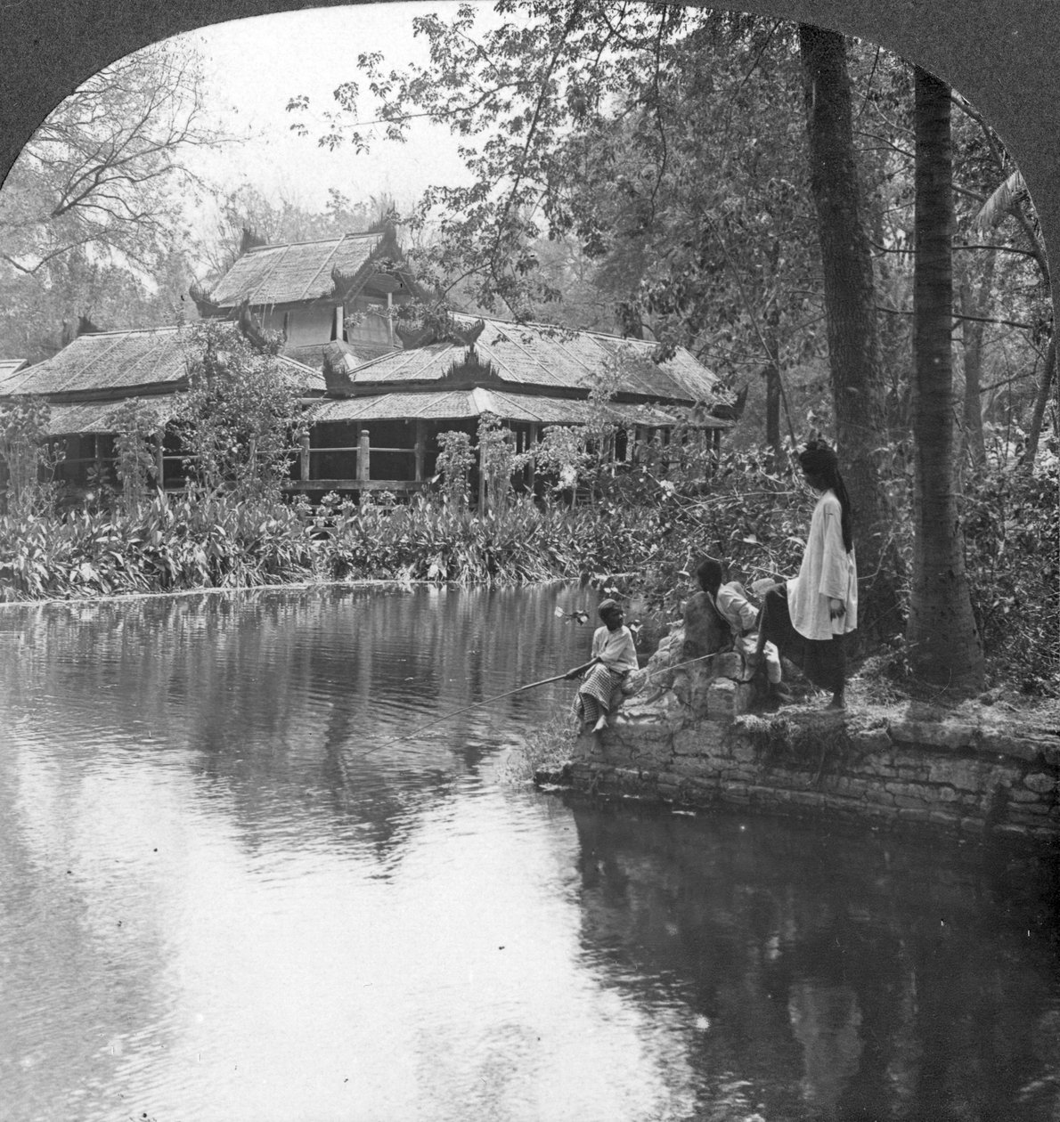 قصر الحديقة الجنوبية في فورت ، ماندالاي ، بورما ، 1908 بواسطة شركة السفر ستيريو