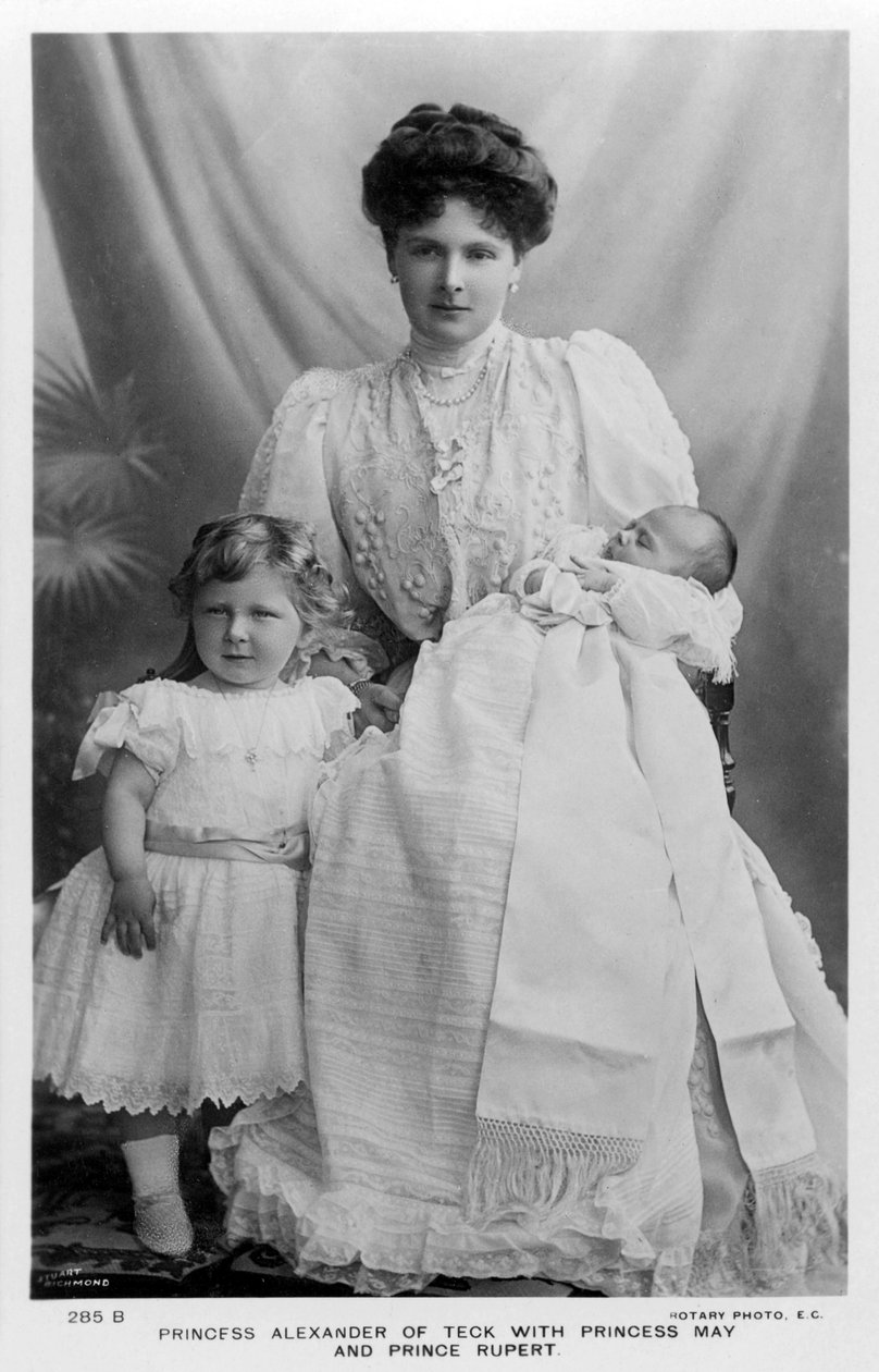 الأميرة ألكسندر تيك مع الأميرة ماي والأمير روبرت ، c1907. بواسطة ستيوارت ريتشموند