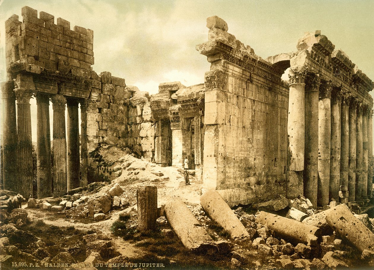 معبد باخوس ، بعلبك ، 1880-1900 (الفوتوكروم) بواسطة المصور السويسري