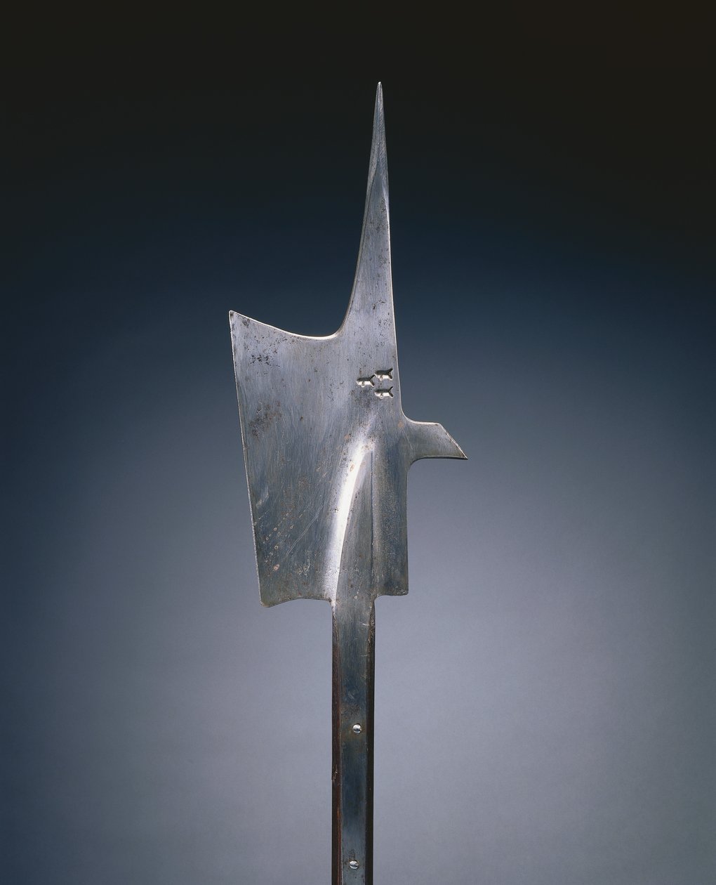 Halberd، c.1480-1500 (الصلب والخشب) بواسطة المدرسة السويسرية