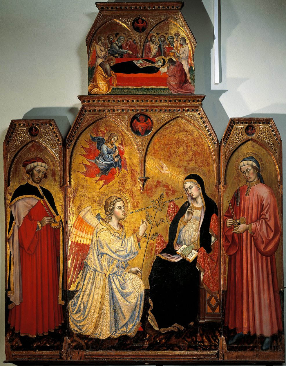 Annunciation of Mary with Saints Cosmas and Damian, by Taddeo di Bartolo (1362-1422) بواسطة Taddeo di Bartolo