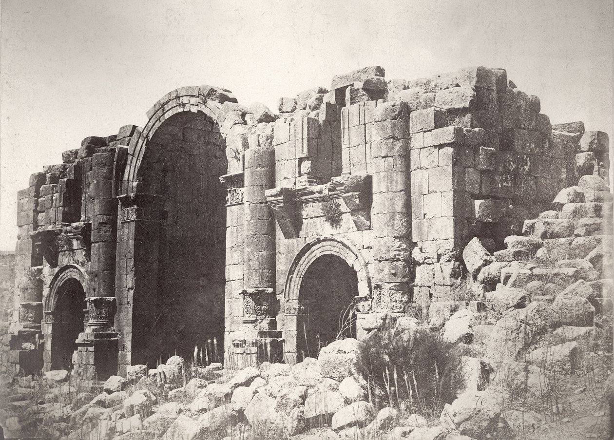 قوس النصر في جرش من الجنوب 1875 بواسطة تانكريد دوماس