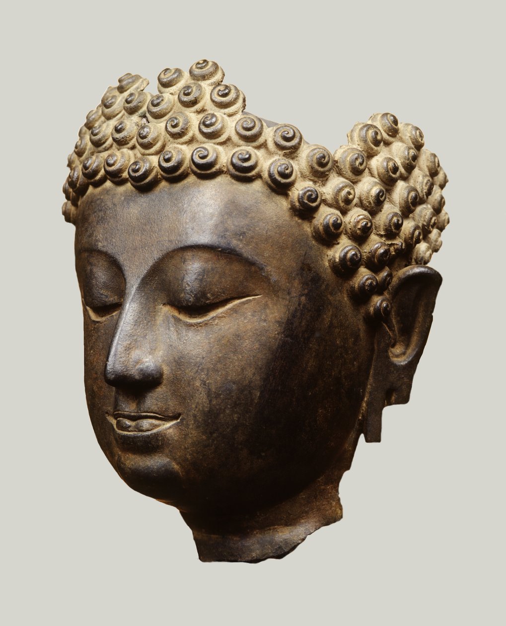 Buddha head, Lanna style (bronze) بواسطة المدرسة التايلاندية