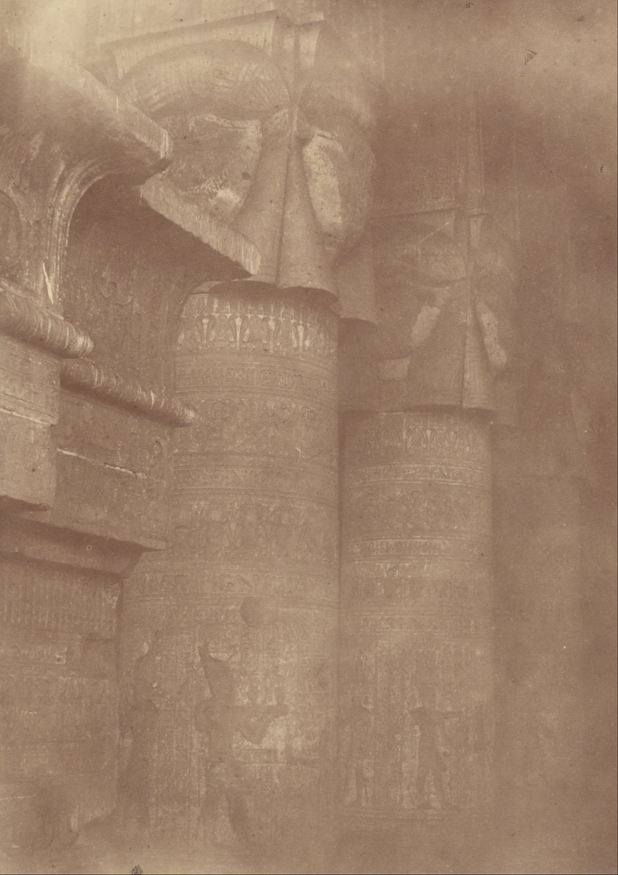 (صورة مقربة لأركان وعواصم معبد دندرة) بواسطة Théodule Devéria