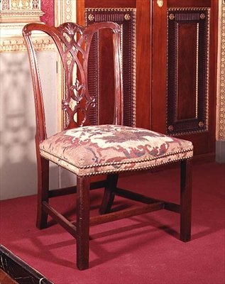 كرسي مدعوم بأضلاع من تشيبينديل ، c.1760 (mahogony) بواسطة توماس شيبيندال