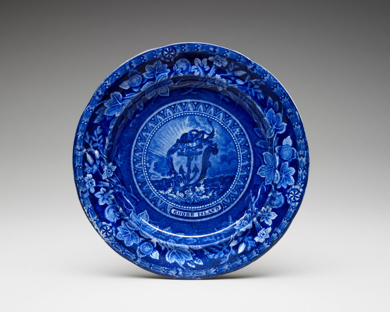 لوحة ، ج. 1826-1835 (خزف مطلي بالرصاص مع طباعة نقل) بواسطة توماس ماير