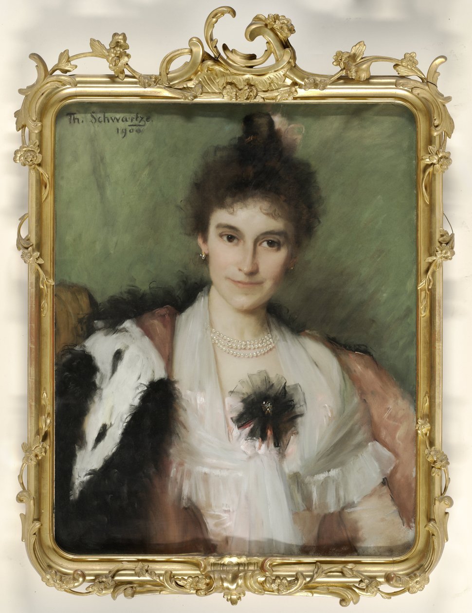 أميليا إليزا فان ليوين (1862-1923). زوجة كريستيان برنارد تيلانوس ، الجراح وجراح العظام في أمستردام بواسطة تيريز شوارتز (توقيع الفنان)