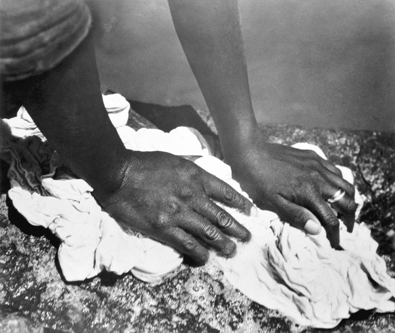 يد امرأة ، المكسيك ، 1926 بواسطة تينا مودوتي