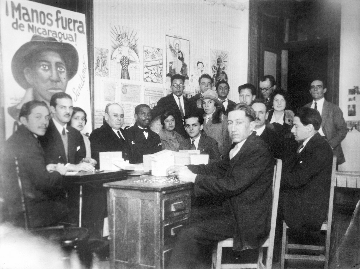 ارفعوا أيديكم عن لجنة نيكاراغوا ، مكسيكو سيتي ، 1928 بواسطة تينا مودوتي