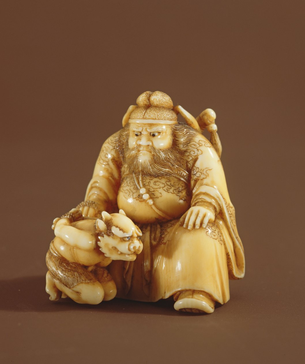 Netsuke في شكل قاتل شيطان وشيطان صغير ، فترة ميجي (1868-1912) بواسطة توكوكو