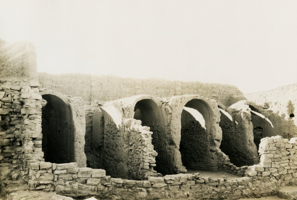 الجزء الداخلي لدير القديس سمعان، المباني 311-36، أسوان، مصر، تصوير أوجو مونيريه دي فيلارد بواسطة أوغو مونيريت دي فيلارد