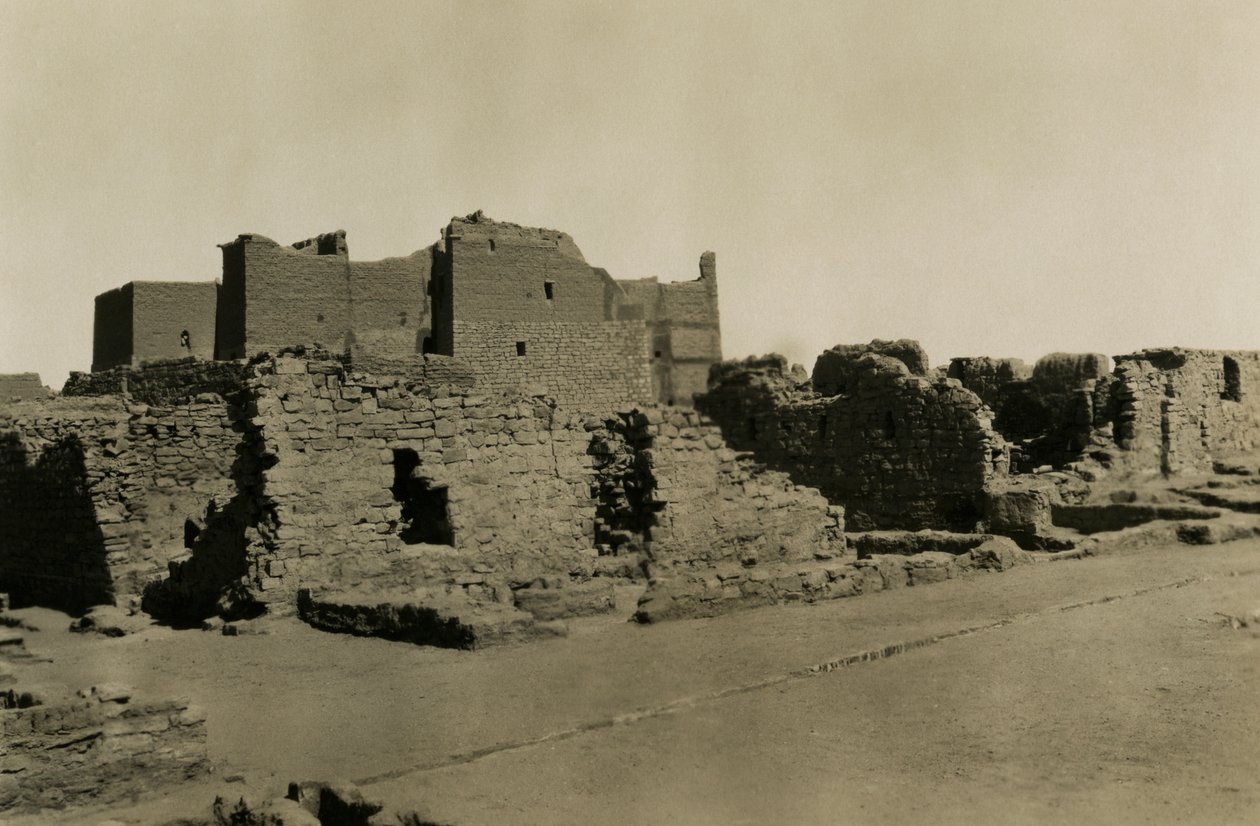  بواسطة أوغو مونيريت دي فيلارد