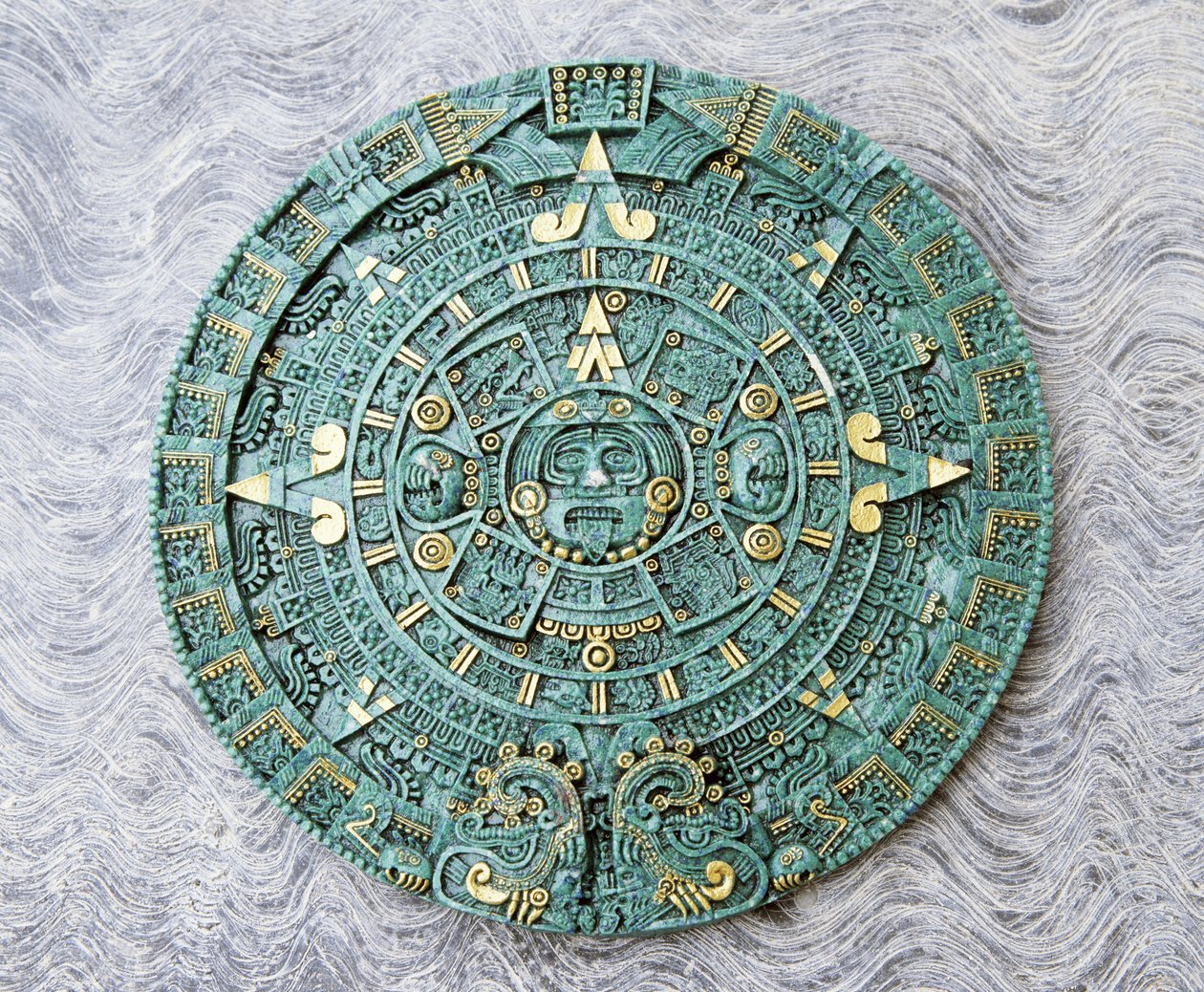 نسخة تذكارية من حجر التقويم العظيم ، الأزتك ، القرن السادس عشر بواسطة غير معروف غير معروف