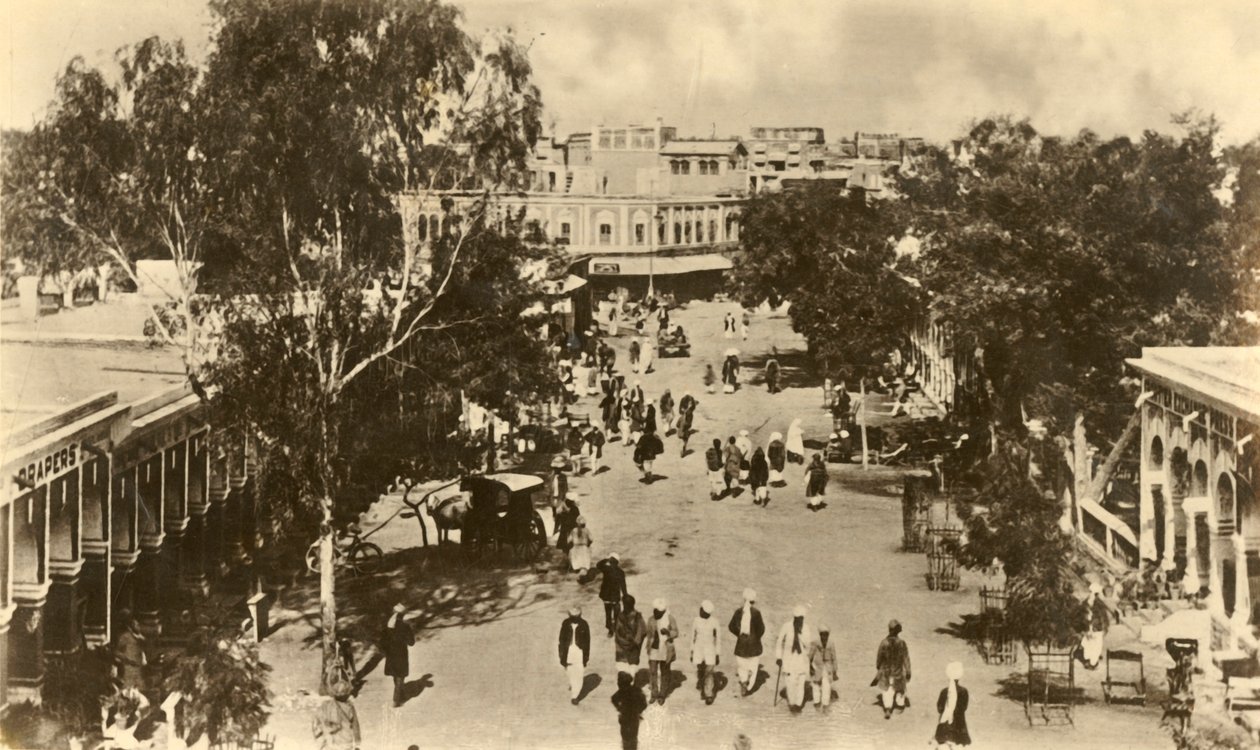 جزء من سادار بازار ، روالبندي - مأخوذ من بوابة ماسي ، c1918-c1939. بواسطة غير معروف