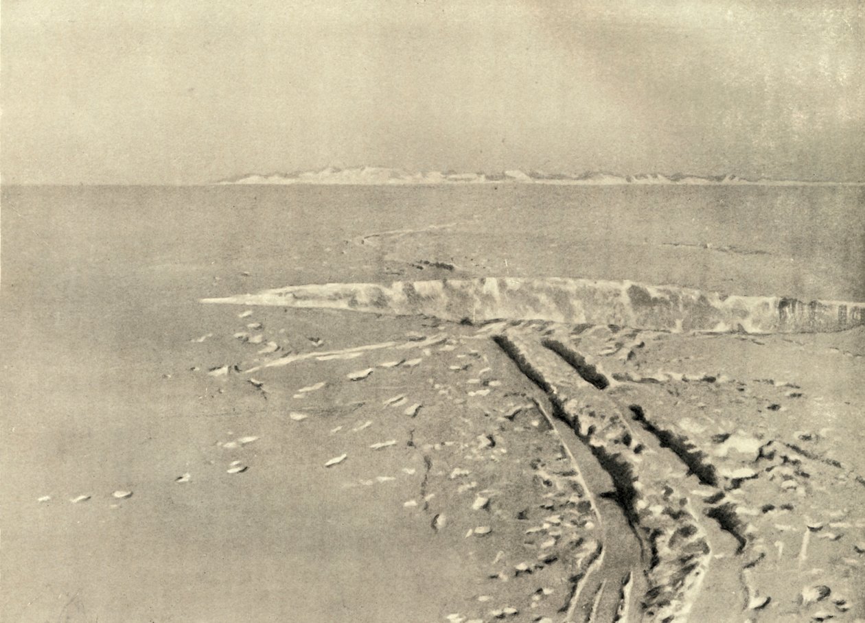 صدع نموذجي على مستوى السطح ، c1908 ، 1909. بواسطة غير معروف