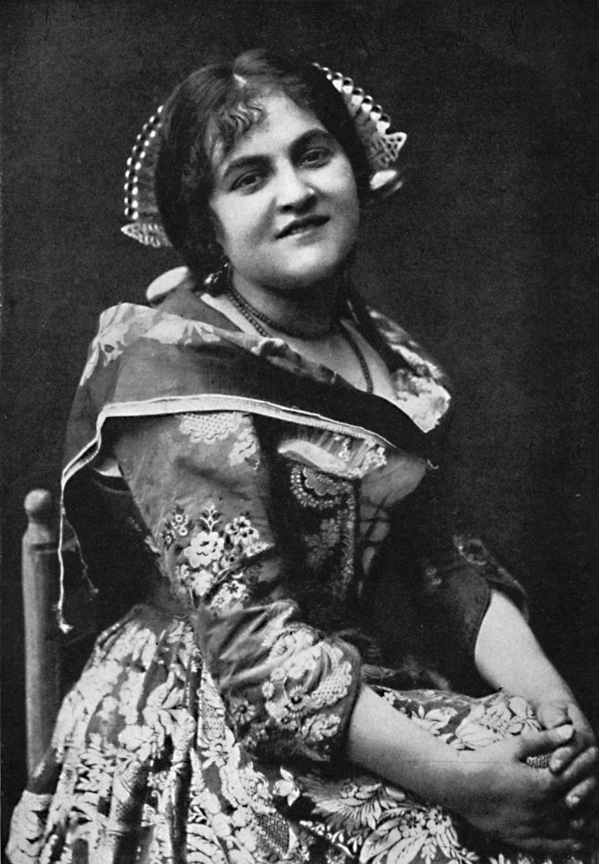 فتاة لومبارديا ، 1912 بواسطة غير معروف