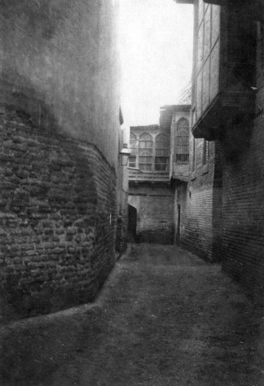 شارع في بغداد 1918 بواسطة غير معروف
