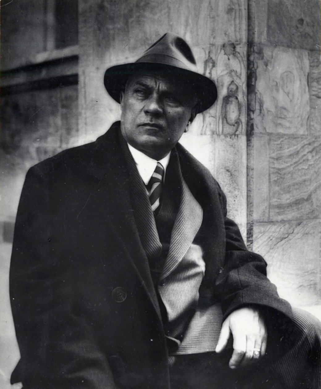 أليكسي فيكتوروفيتش Shchusev 1873-1949 بواسطة غير معروف