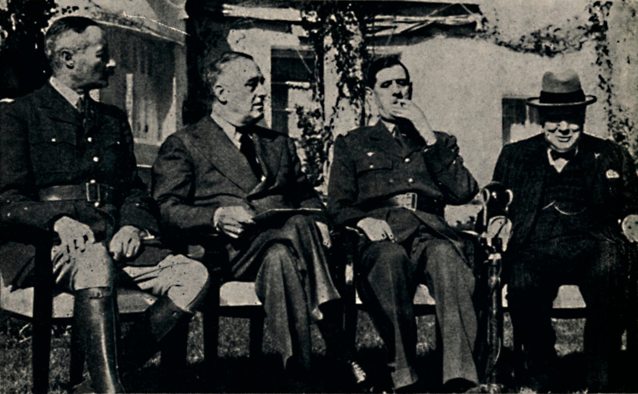 مؤتمر الحلفاء في الدار البيضاء ، المغرب الفرنسي ، يناير 1943 ، 1945. بواسطة غير معروف