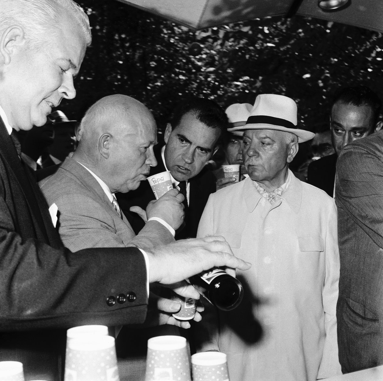 المعرض القومي الأمريكي ، موسكو ، اتحاد الجمهوريات الاشتراكية السوفياتية ، 1959 بواسطة غير معروف