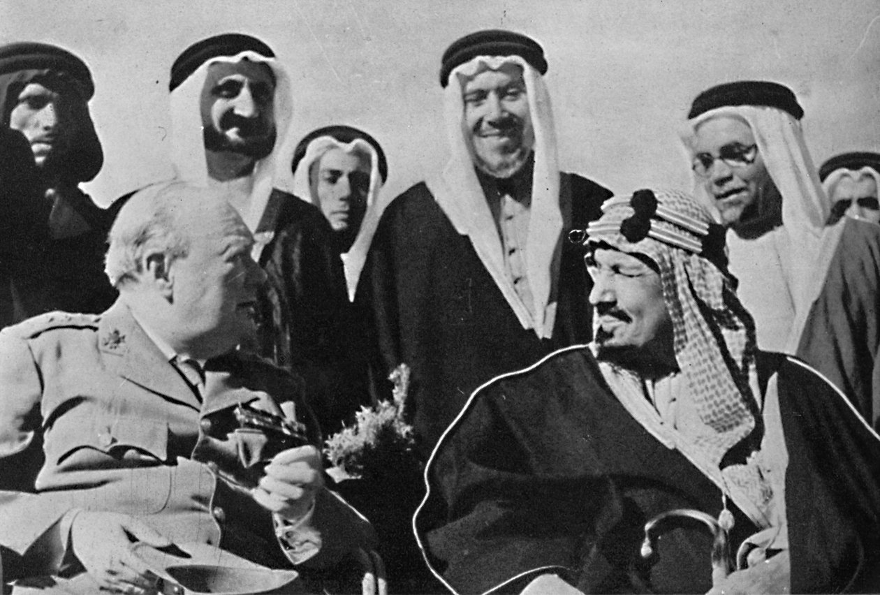 من بين حكام الشرق الأوسط الآخرين ، الملك ابن سعود ، المملكة العربية السعودية ، 1945 بواسطة غير معروف