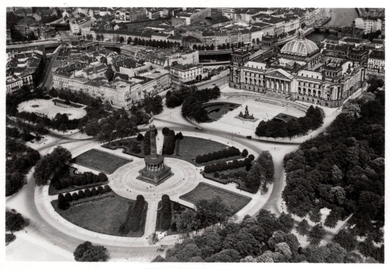 منظر جوي ل Konigsplatz ، ميونيخ ، ألمانيا ، من Zeppelin ، c1931 1933 بواسطة غير معروف