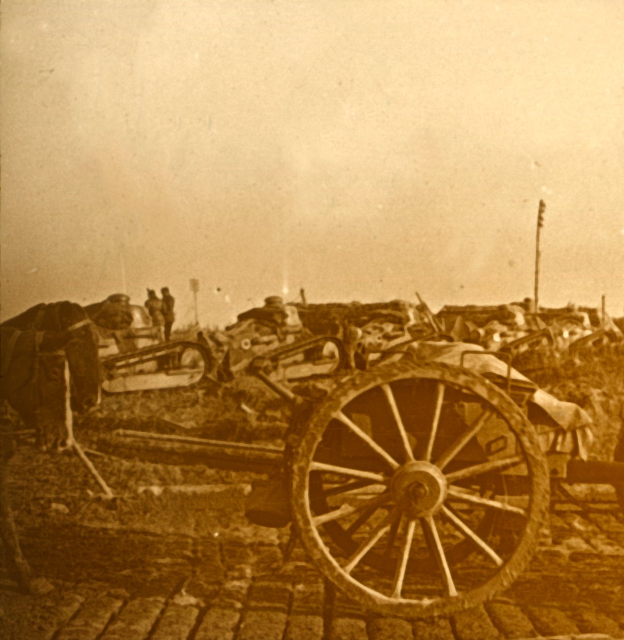 تجميع الدبابات ، c1914-c1918 بواسطة غير معروف