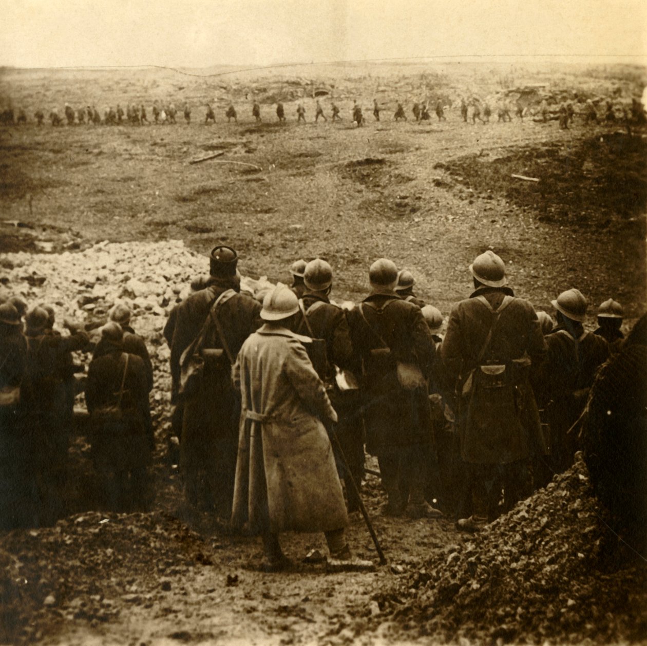 الهجوم على دواومون ، شمال فرنسا ، ديسمبر 1916 بواسطة غير معروف