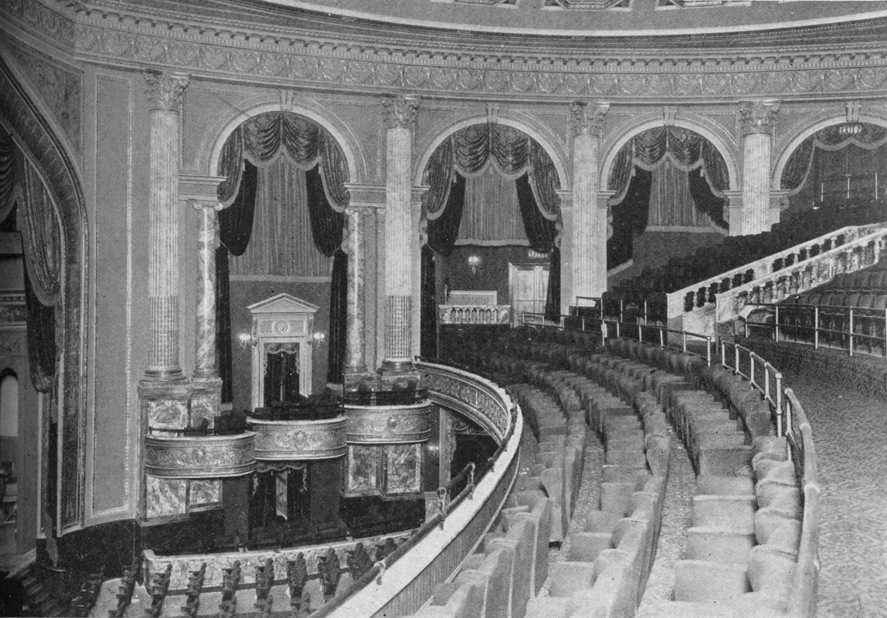 قاعة من الشرفة ، مسرح فوكس ، فيلادلفيا ، بنسلفانيا ، 1925 بواسطة غير معروف