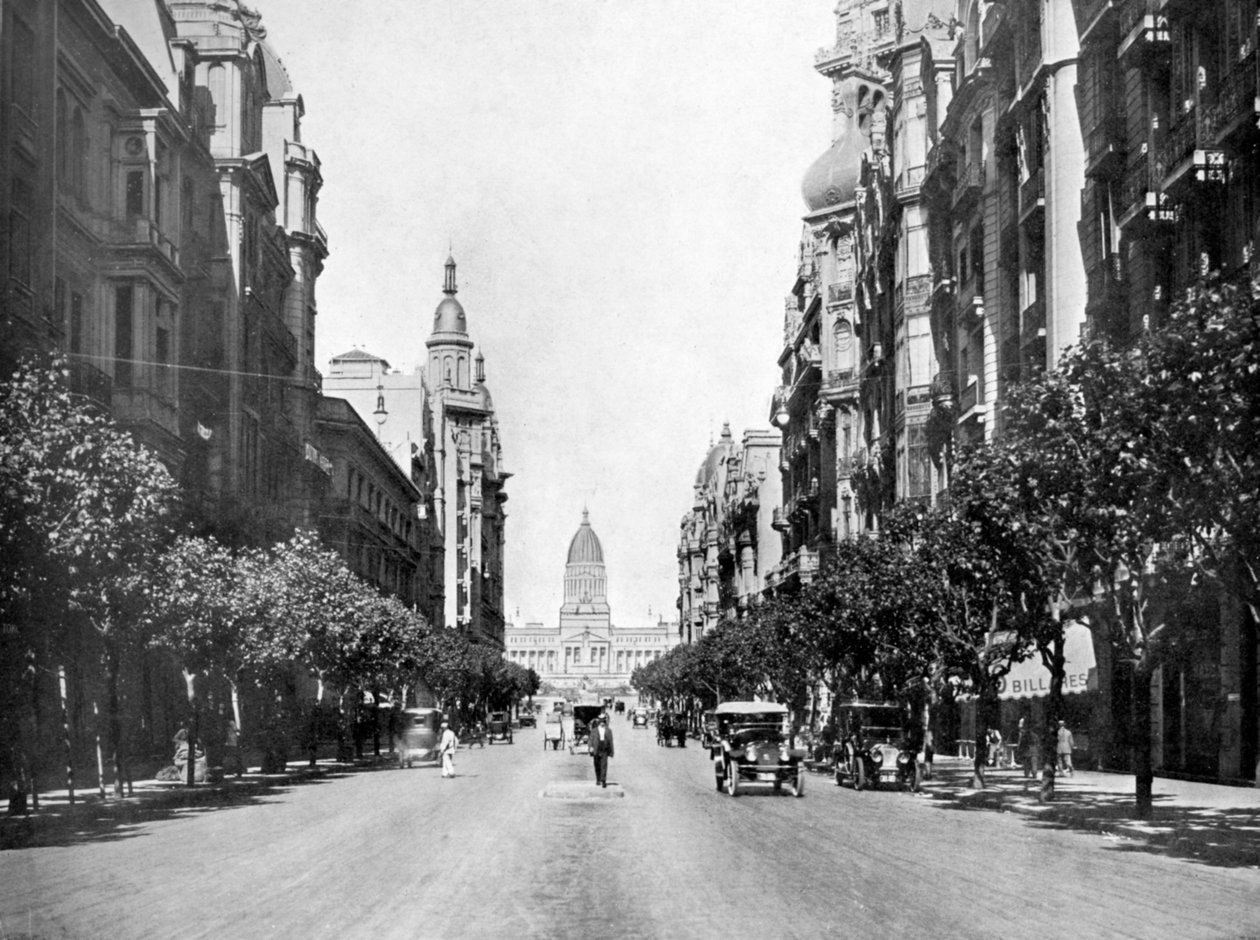 Avenida de Mayo May Avenue، بوينس آيرس، الأرجنتين بواسطة غير معروف