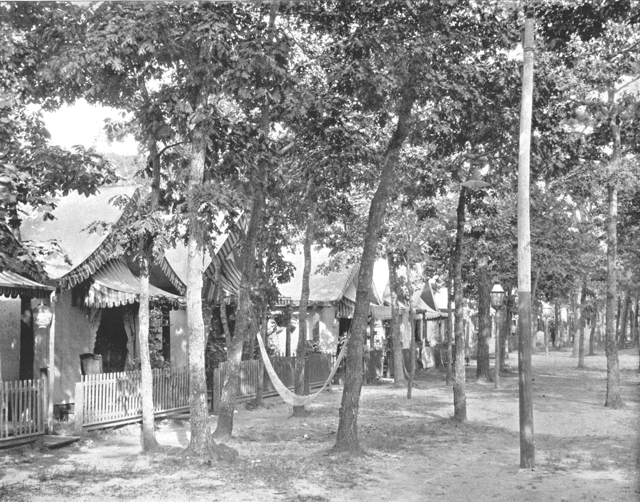 جادة الخيام ، Ocean Grove ، نيو جيرسي ، الولايات المتحدة الأمريكية ، c1900. بواسطة غير معروف