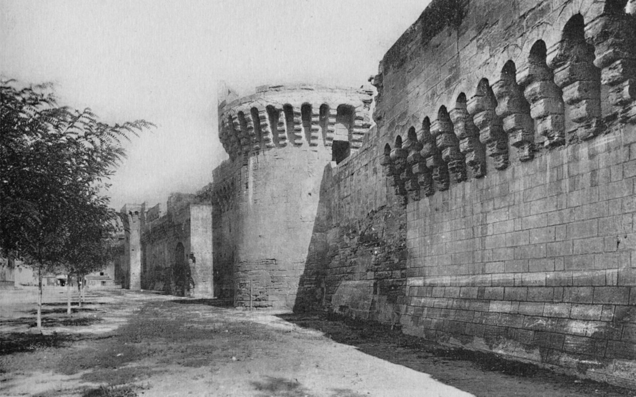 افينيون. - The Ramparts XIVe، c1925 بواسطة غير معروف