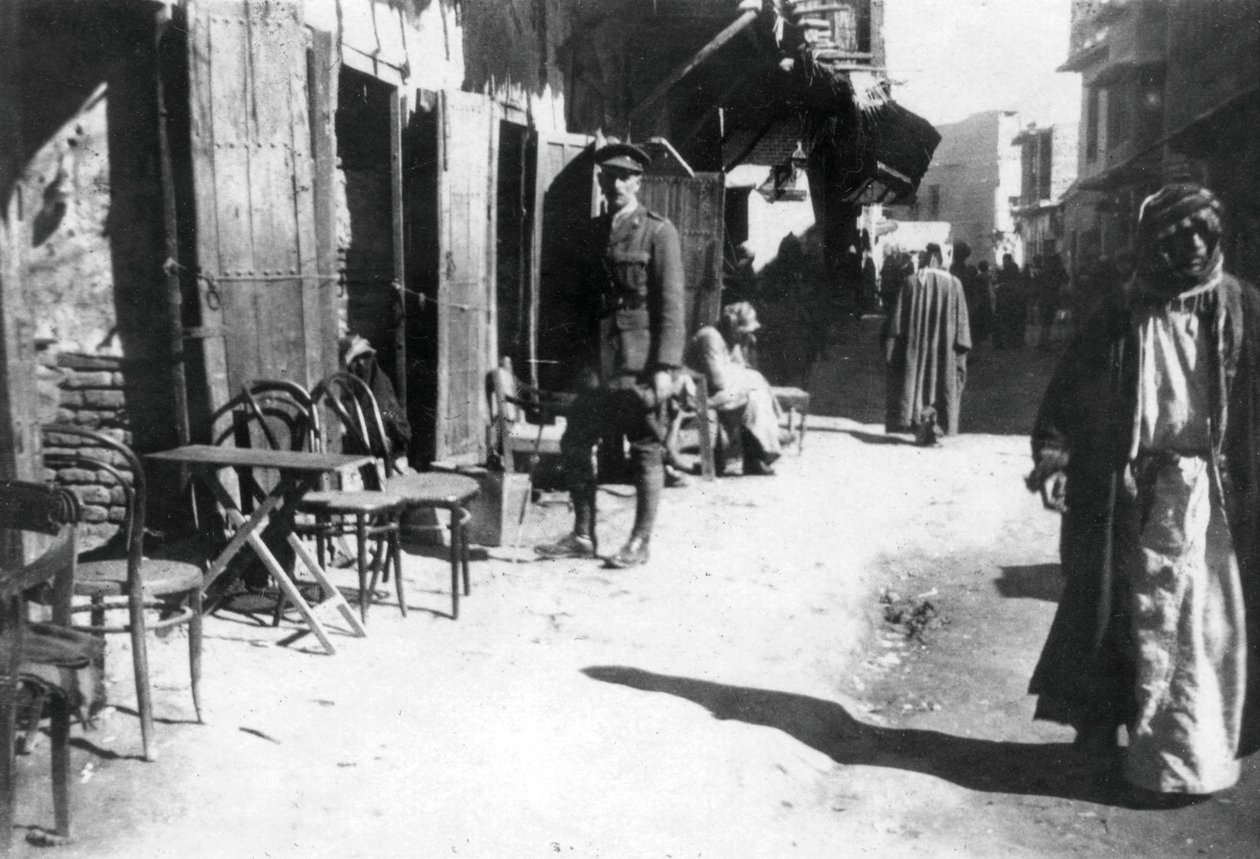 Baghdad bazaar, 1918 بواسطة غير معروف