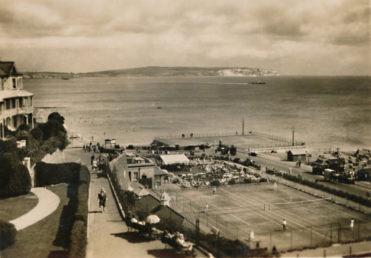 Bandstand & Tennnis Courts، Shanklin، IW، c1920. بواسطة غير معروف