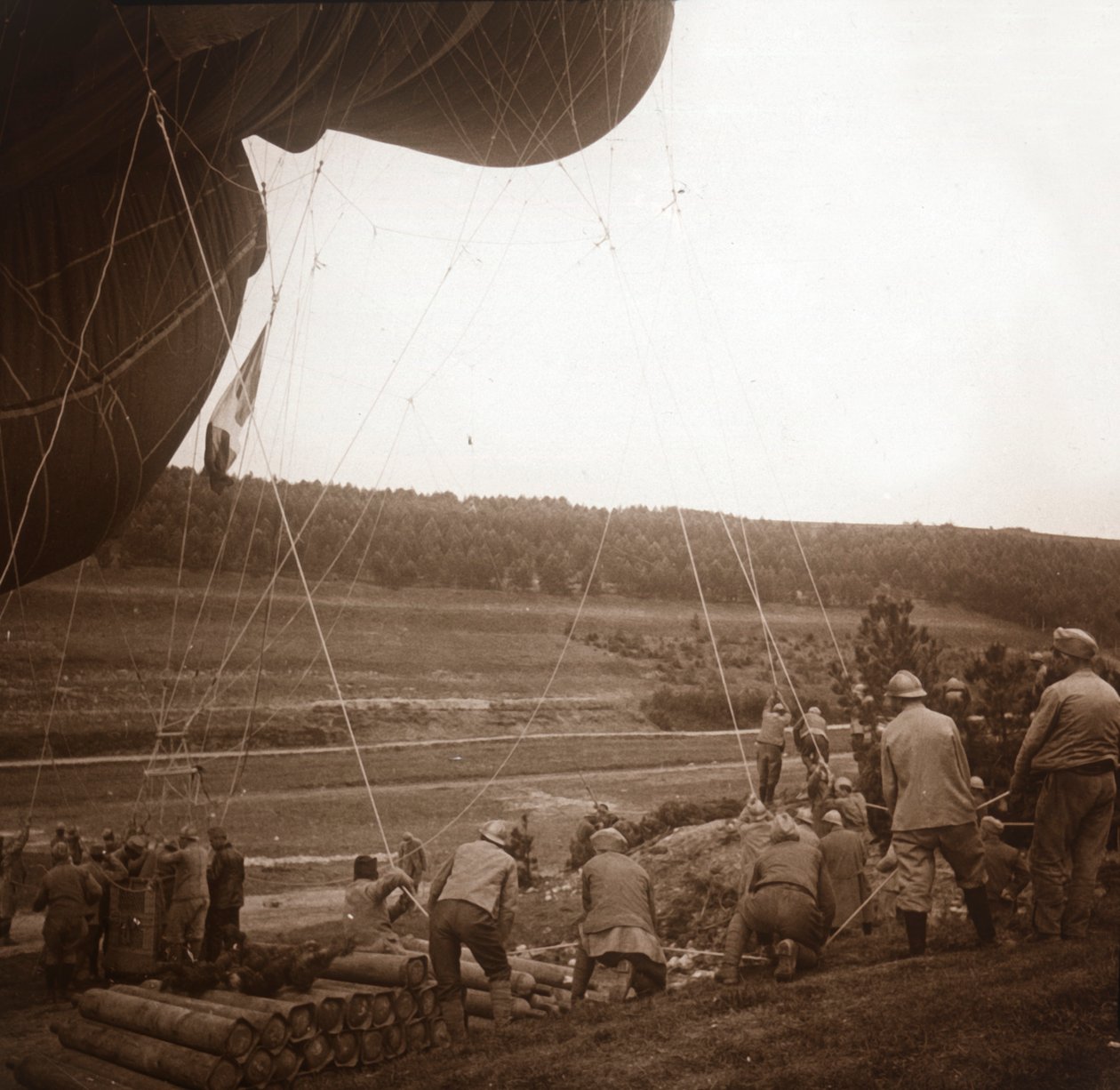 بالون القاذف ، جينيكورت ، شمال فرنسا ، c1914-c1918 بواسطة غير معروف