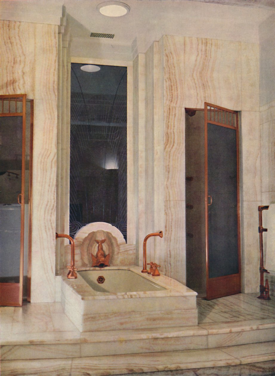 الحمام من قبل FD Blake ، WN Froy & Sons ، 1939 بواسطة غير معروف