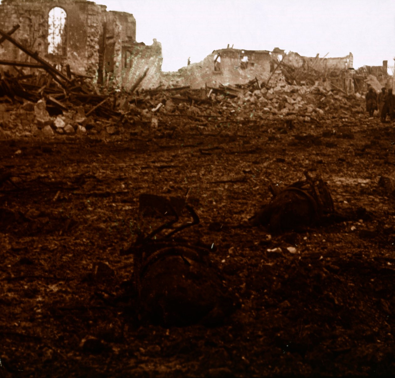 ساحة المعركة ، أيسن ، فرنسا ، c1914-c1918 بواسطة غير معروف