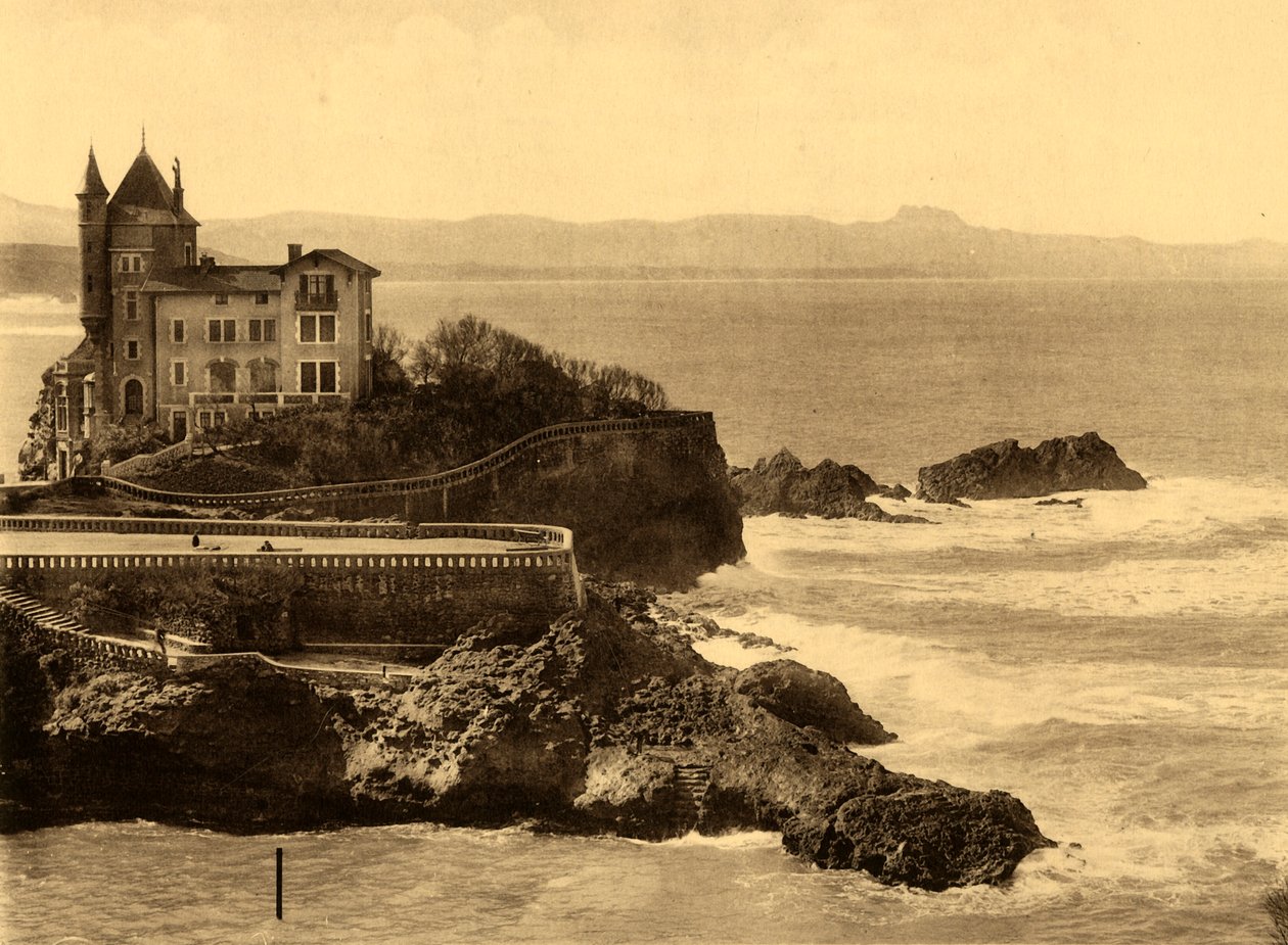 بياريتز - La Villa Belza و Chaine des Pyrenees ، c1930. بواسطة غير معروف