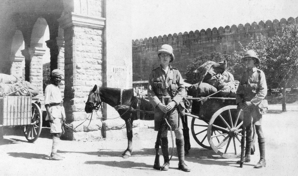 نقل الجيش البريطاني ، أغرا ، الهند ، 1916-1917 بواسطة غير معروف