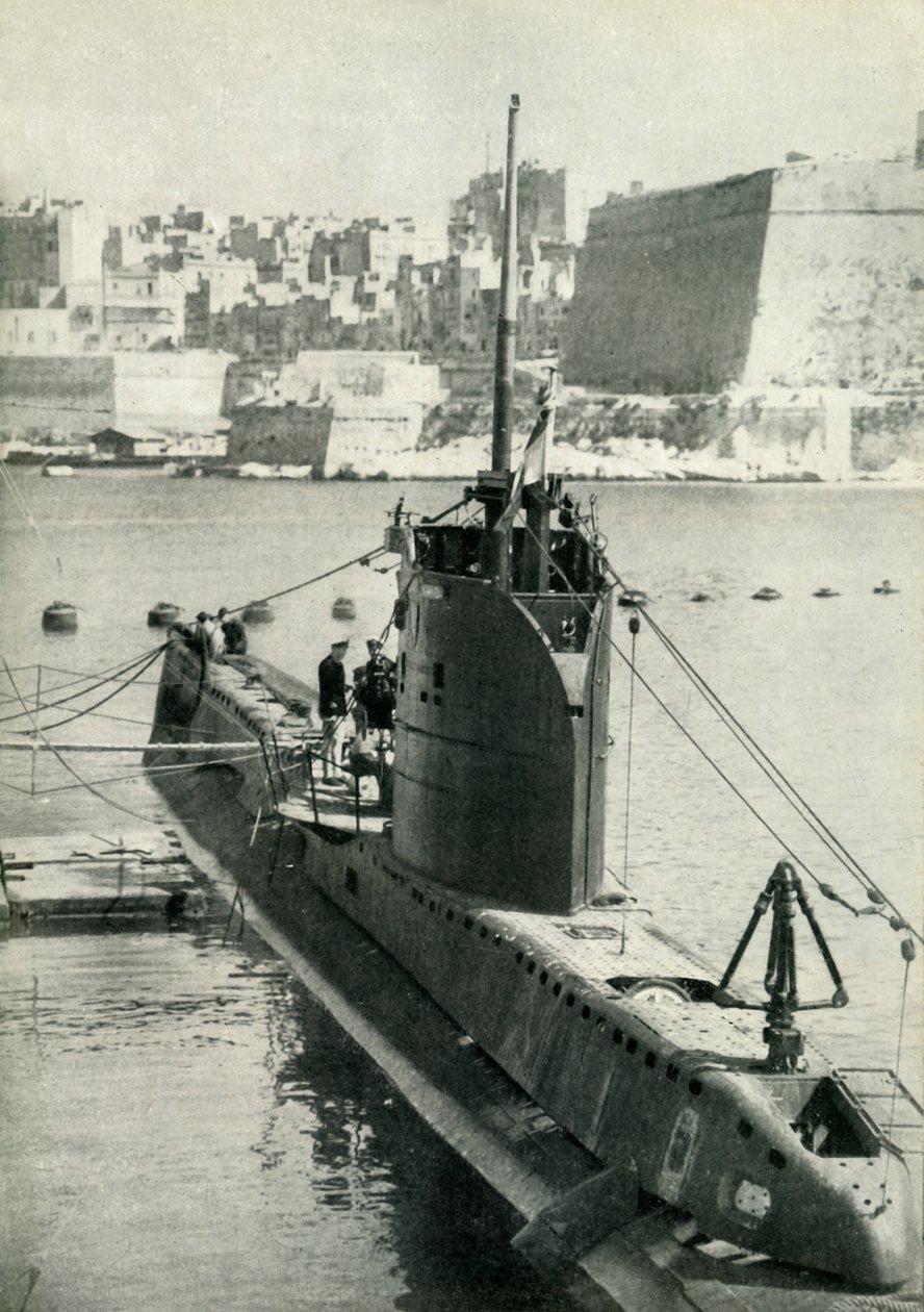 غواصة بريطانية في مالطا ، الحرب العالمية الثانية ، 1945. بواسطة غير معروف
