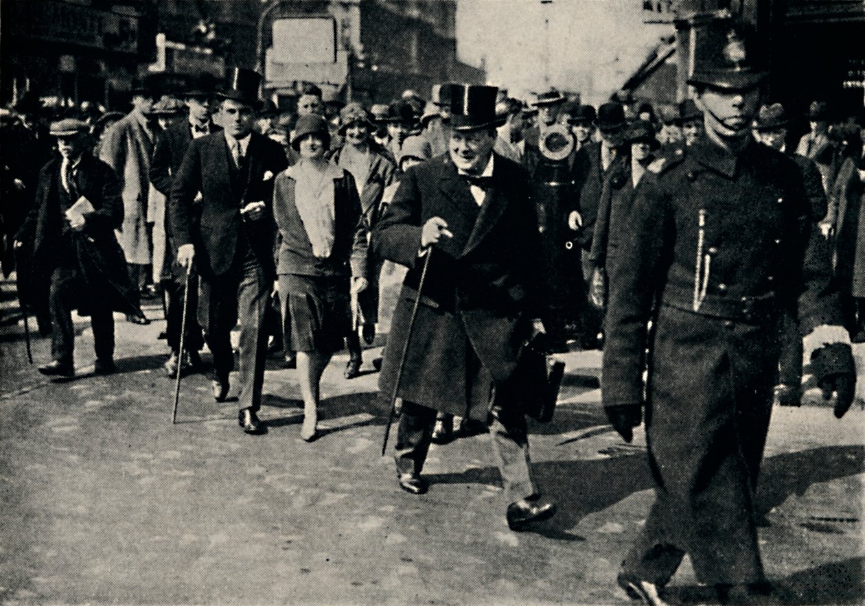 يوم الميزانية ، 1928 ، 1945. بواسطة غير معروف