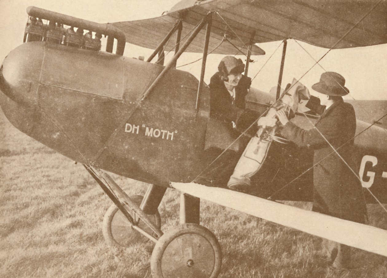 عن طريق الجو إلى روابط الجولف في طائرة خفيفة من طراز Moth Light من 27 إلى 60 حصان ، 1927 بواسطة غير معروف