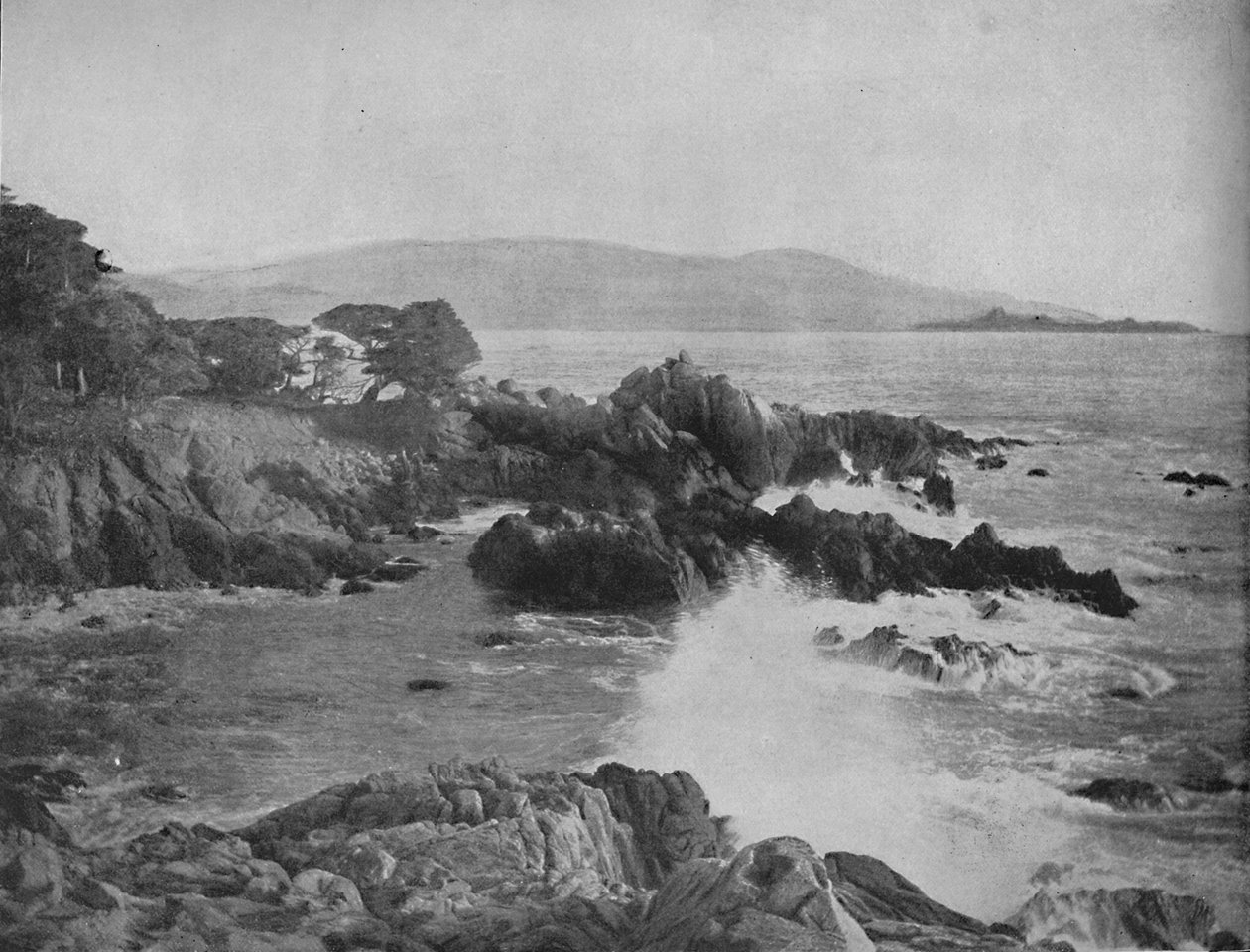 خليج كارمل ، كاليفورنيا ، c1897. بواسطة غير معروف