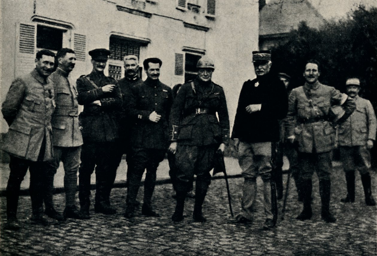 تشرشل يزور ساحة معركة السوم ، 1915 ، 1945. بواسطة غير معروف