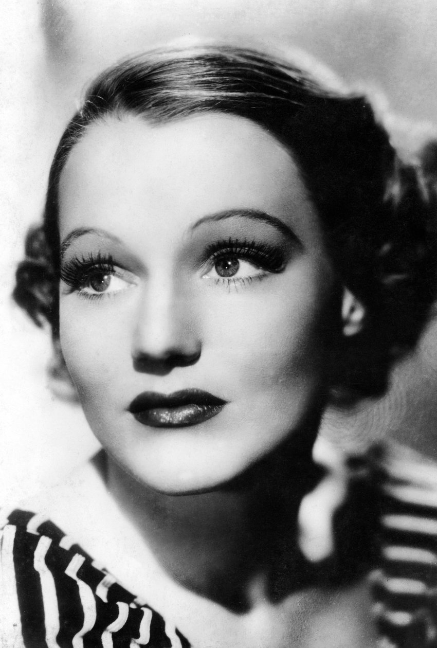 كونستانس كامينغز 1910-2005 ، ممثلة بريطانية المولد ، c1930s-c1940s بواسطة غير معروف