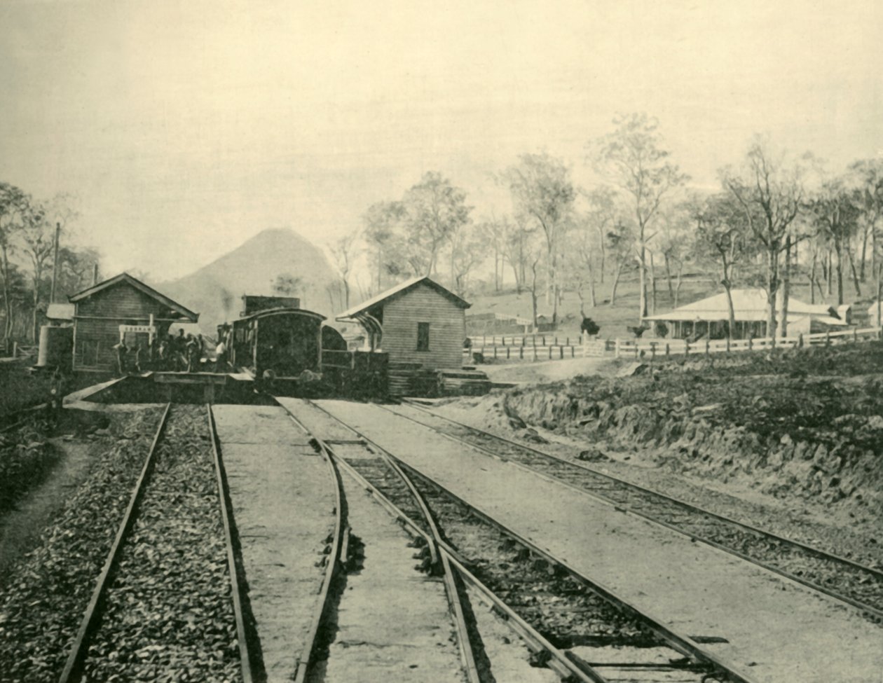 محطة سكة حديد Cooran ، كوينزلاند ، 1901. بواسطة غير معروف